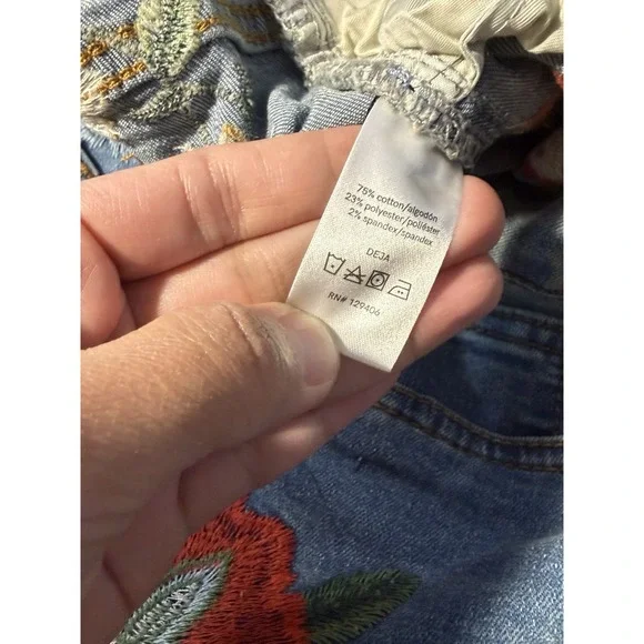 Venus Embroidered Floral Womens Jeans Women's( Size 12 )#2D - Picture 9 of 12